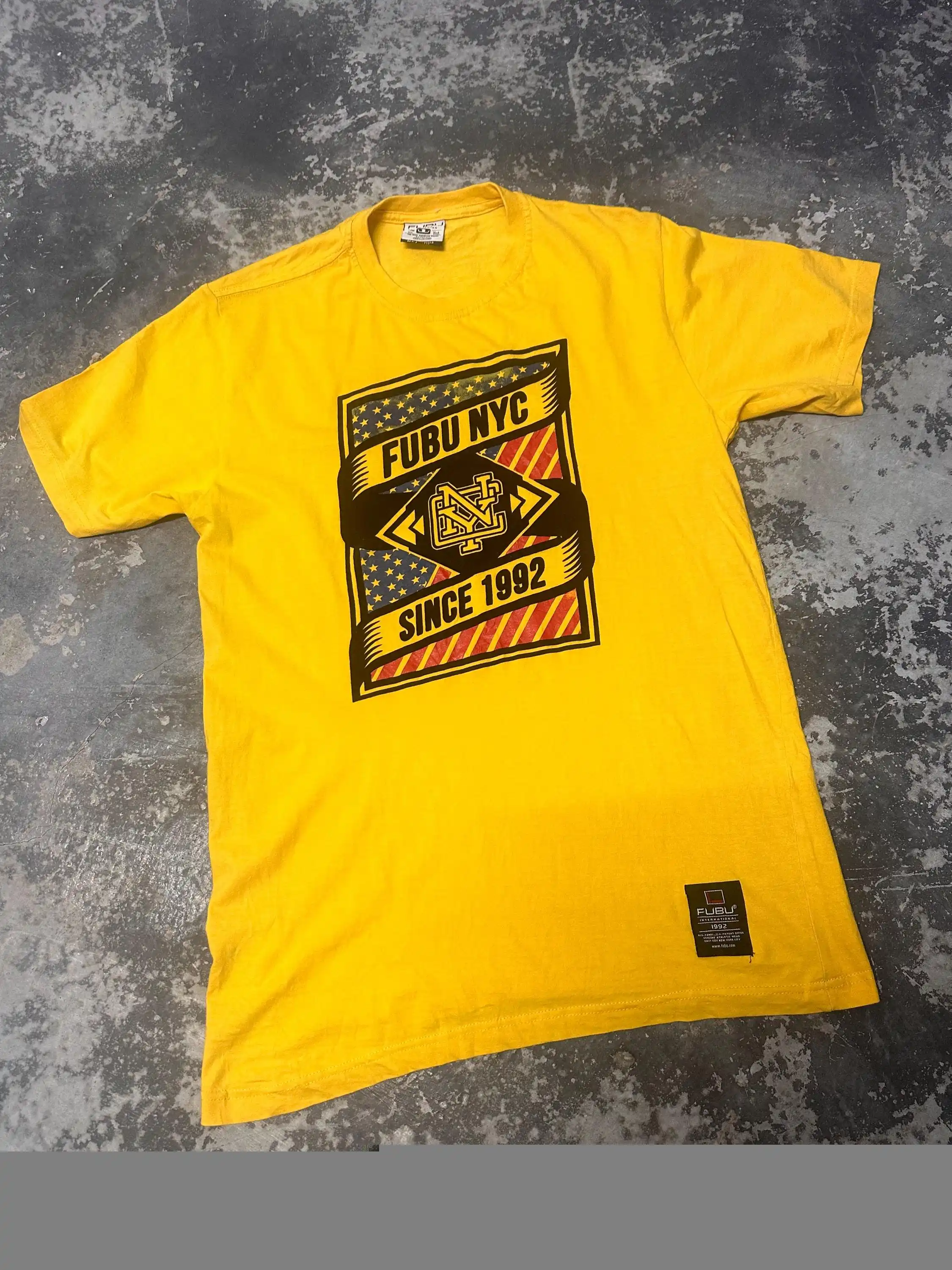 Streetwear Brand New York - Vintage Fubu New York T shir